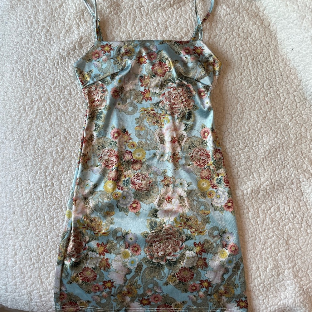 URBAN OUTFITTERS - mini dress